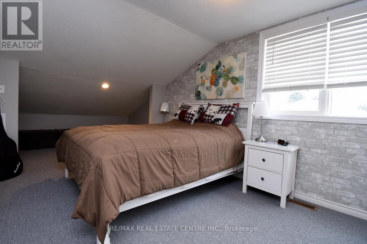 26 HATTON DRIVE Image 18