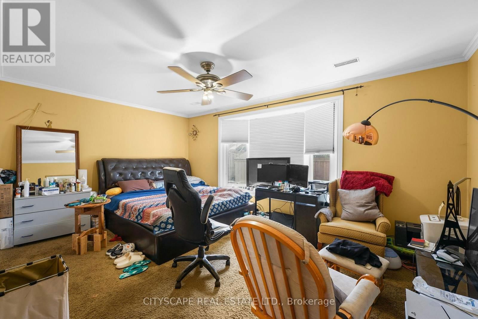 17 RITA STREET Image 16
