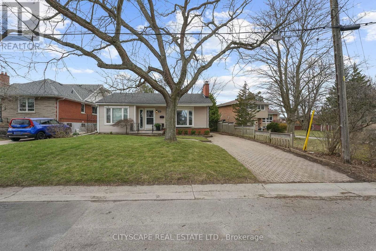 17 RITA STREET Image 2