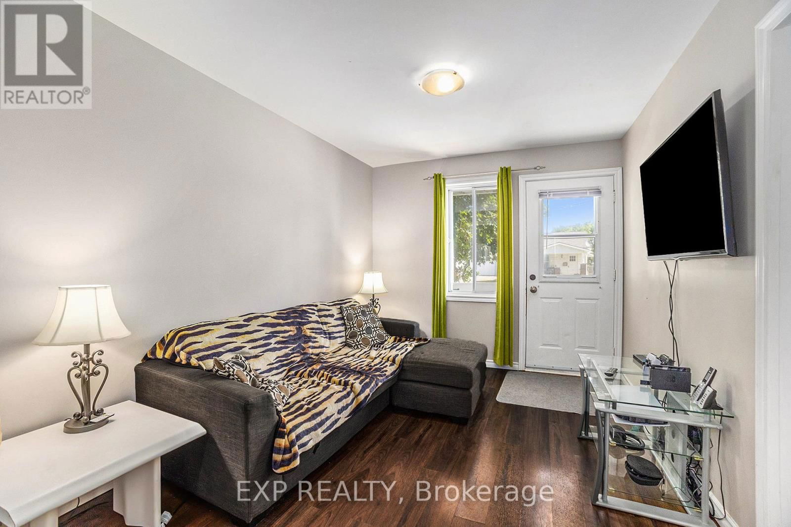 28 LEFEBVRE AVENUE Image 3