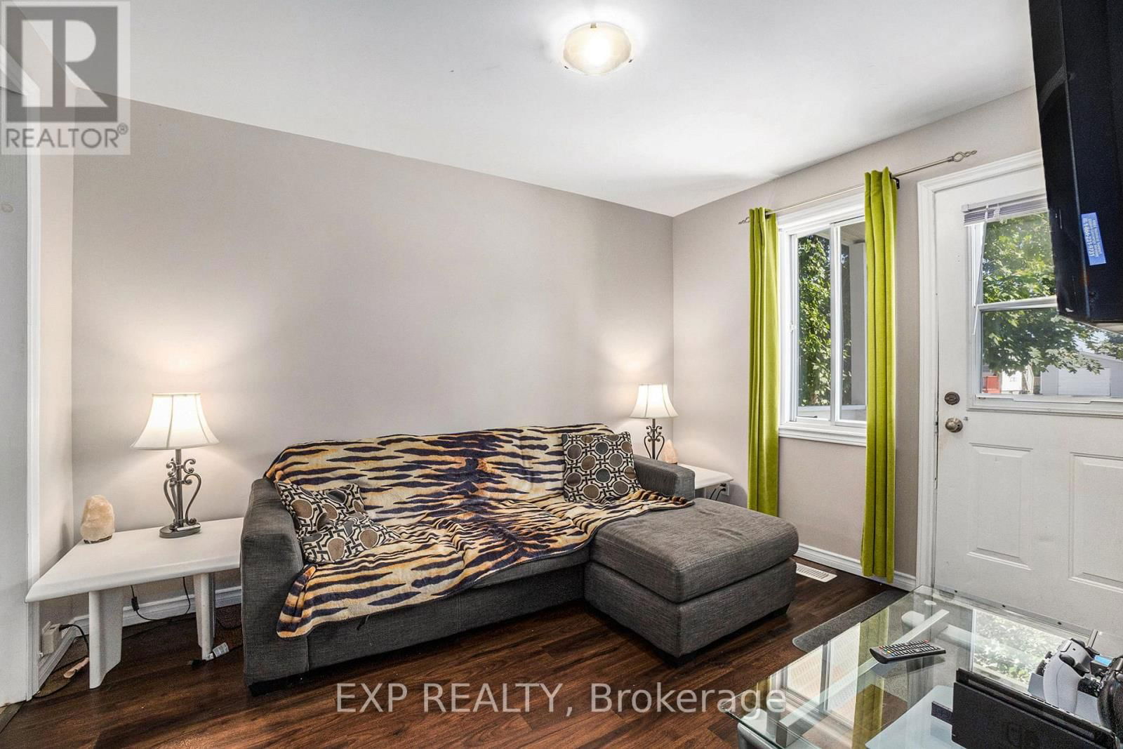 28 LEFEBVRE AVENUE Image 5