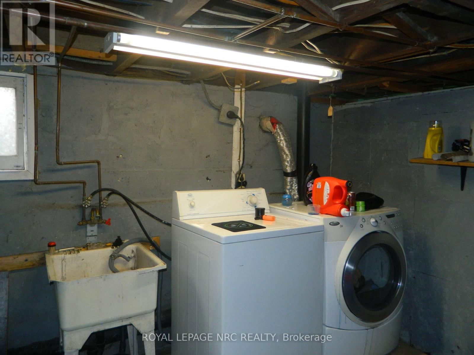 210 PHIPPS STREET Image 20