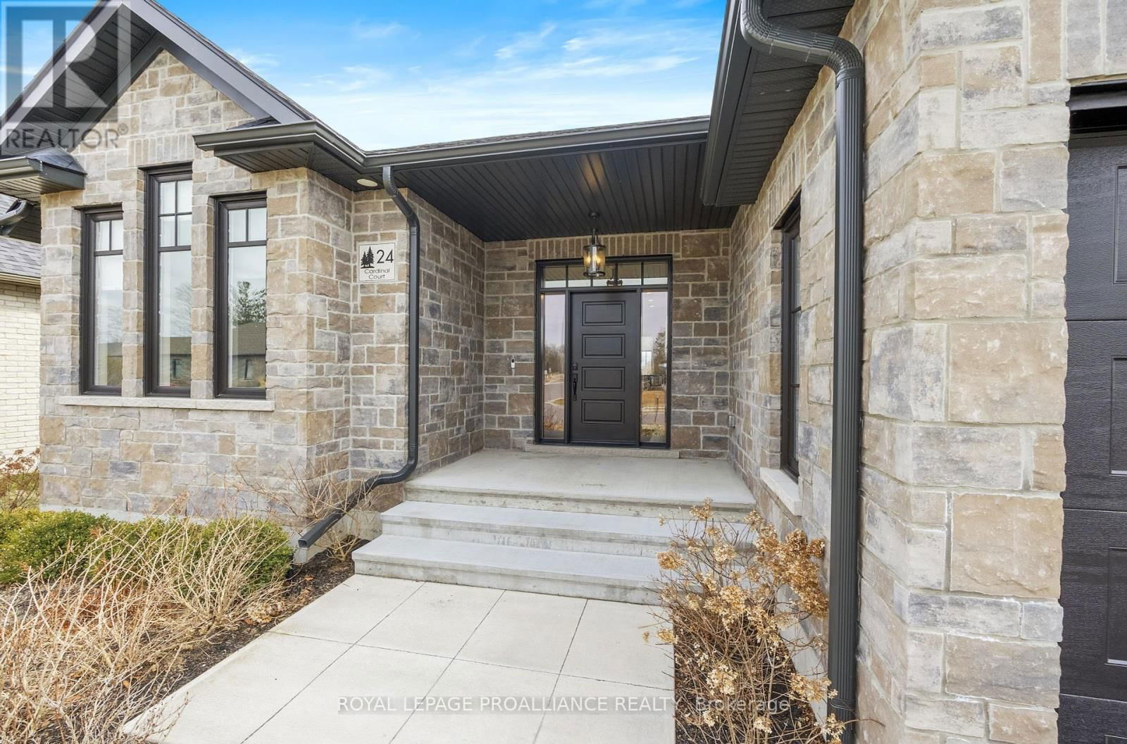 24 CARDINAL COURT Image 3