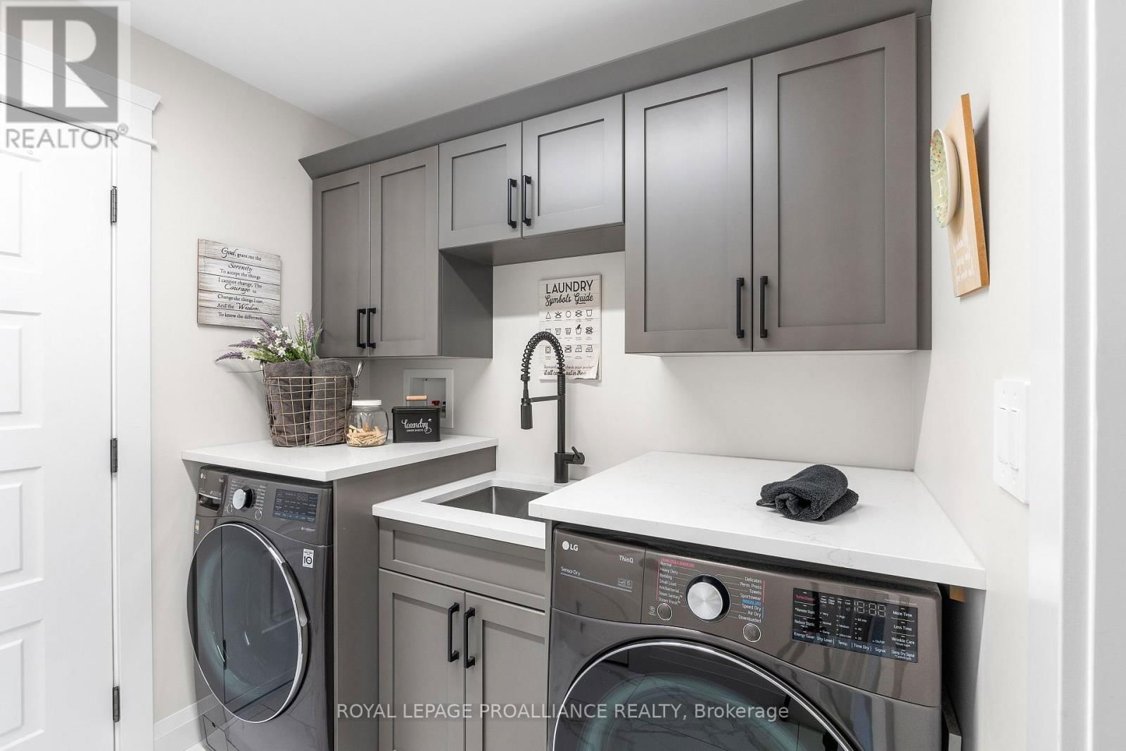 24 CARDINAL COURT Image 31