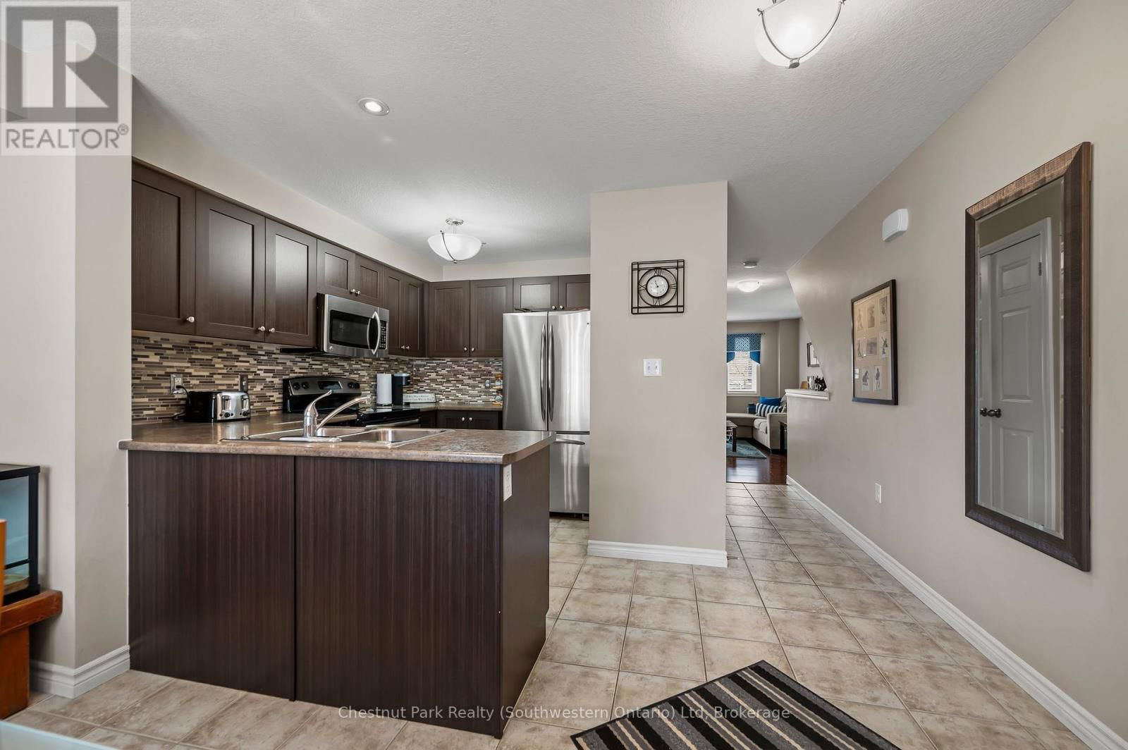35A - 15 CARERE CRESCENT Image 11