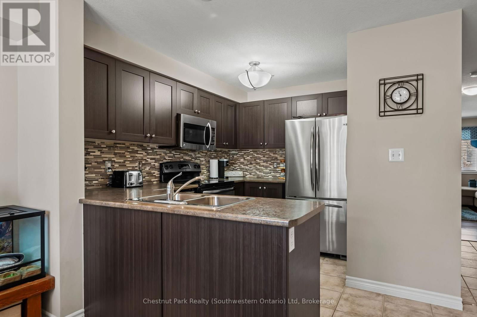 35A - 15 CARERE CRESCENT Image 12