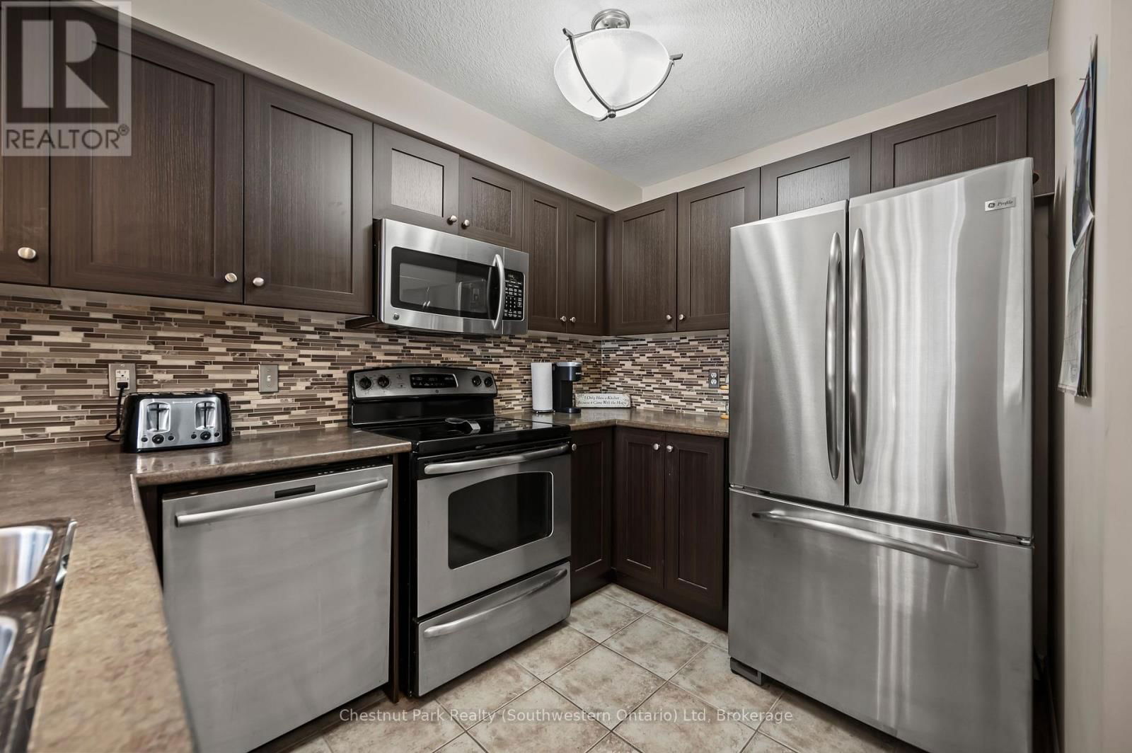 35A - 15 CARERE CRESCENT Image 14