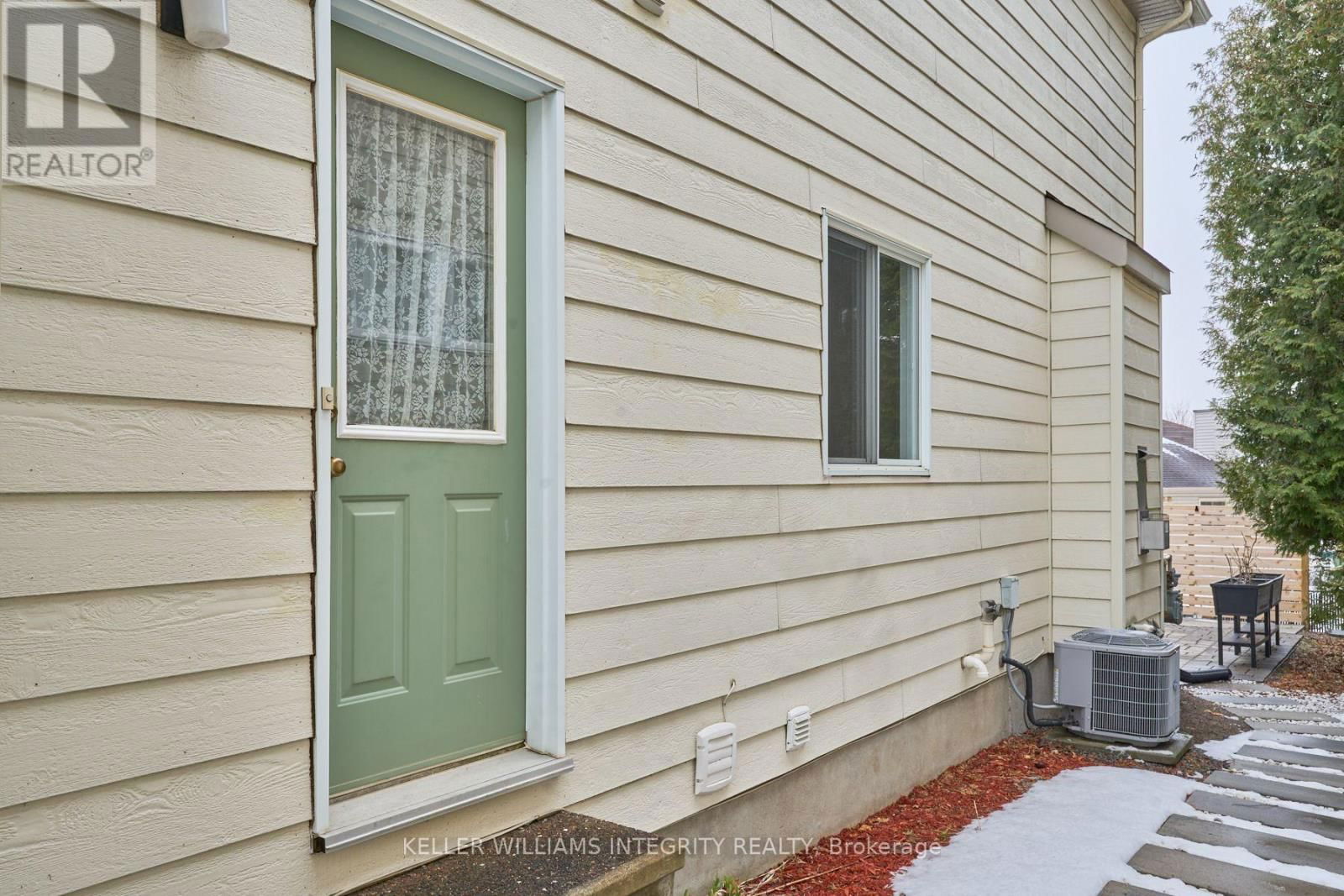 9 SHANNONDOE CRESCENT Image 36