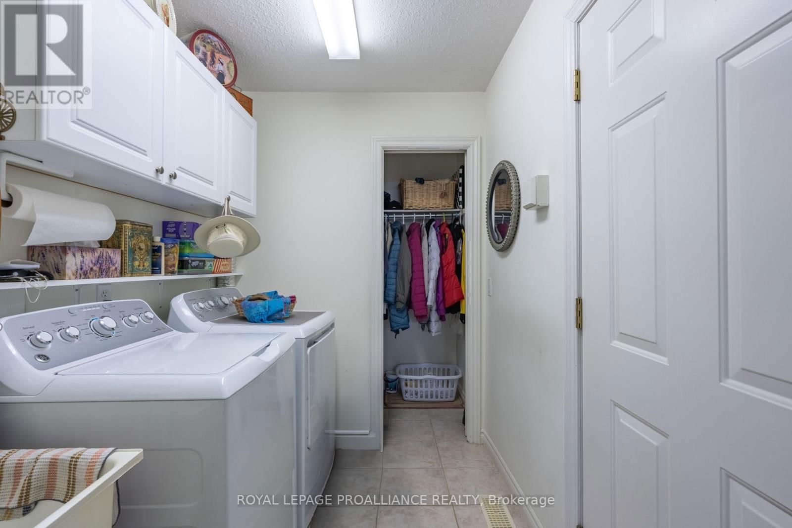 21 LOYALIST PLACE Image 18