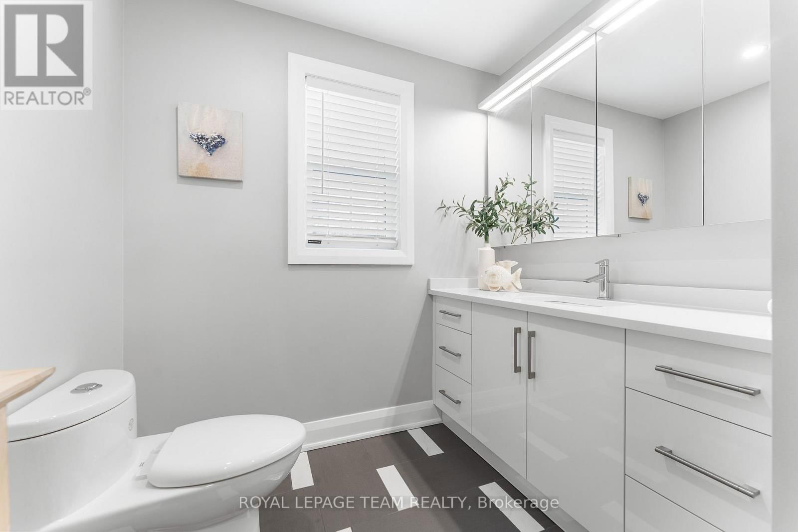 1013 SALE BARN ROAD Image 35