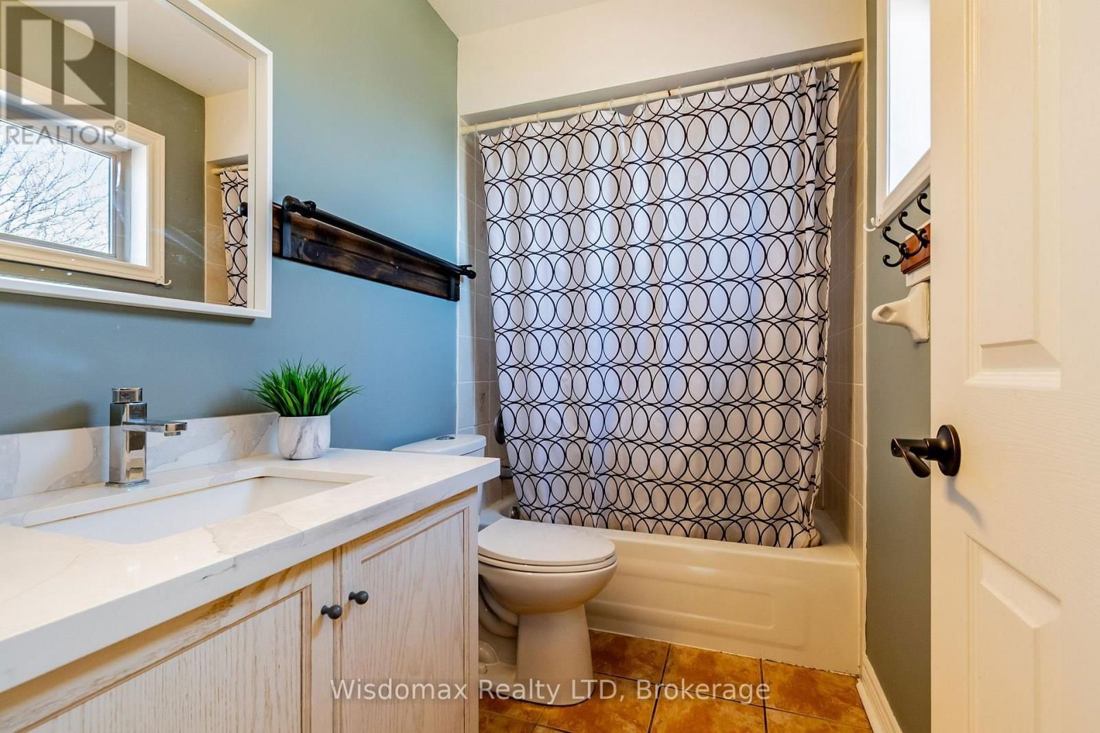 52 STEVENS DRIVE Image 18