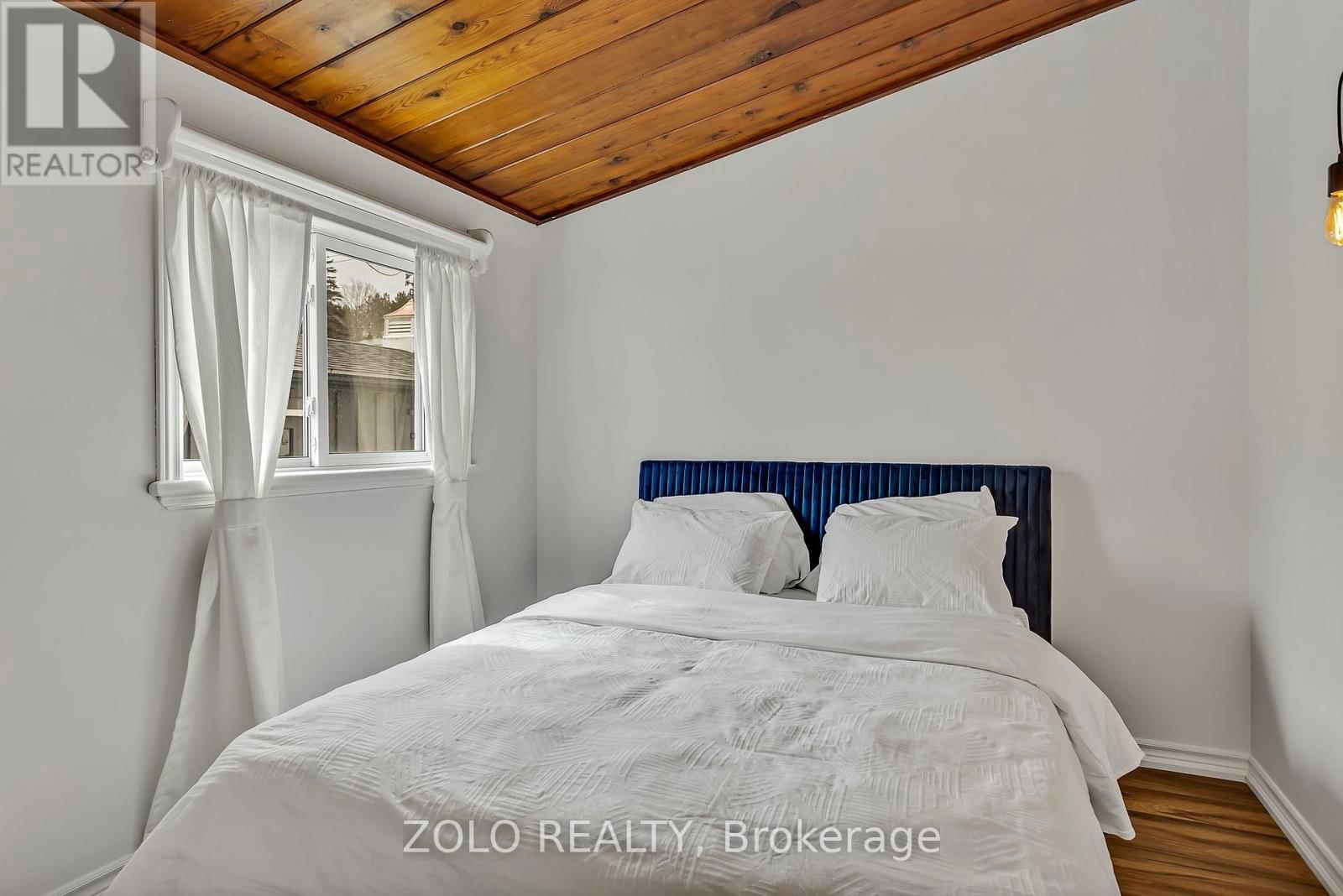 12 BAYVIEW DRIVE Image 17