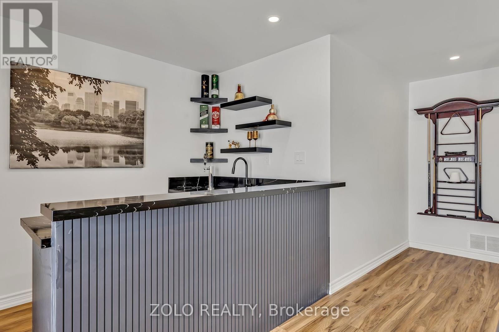 12 BAYVIEW DRIVE Image 21