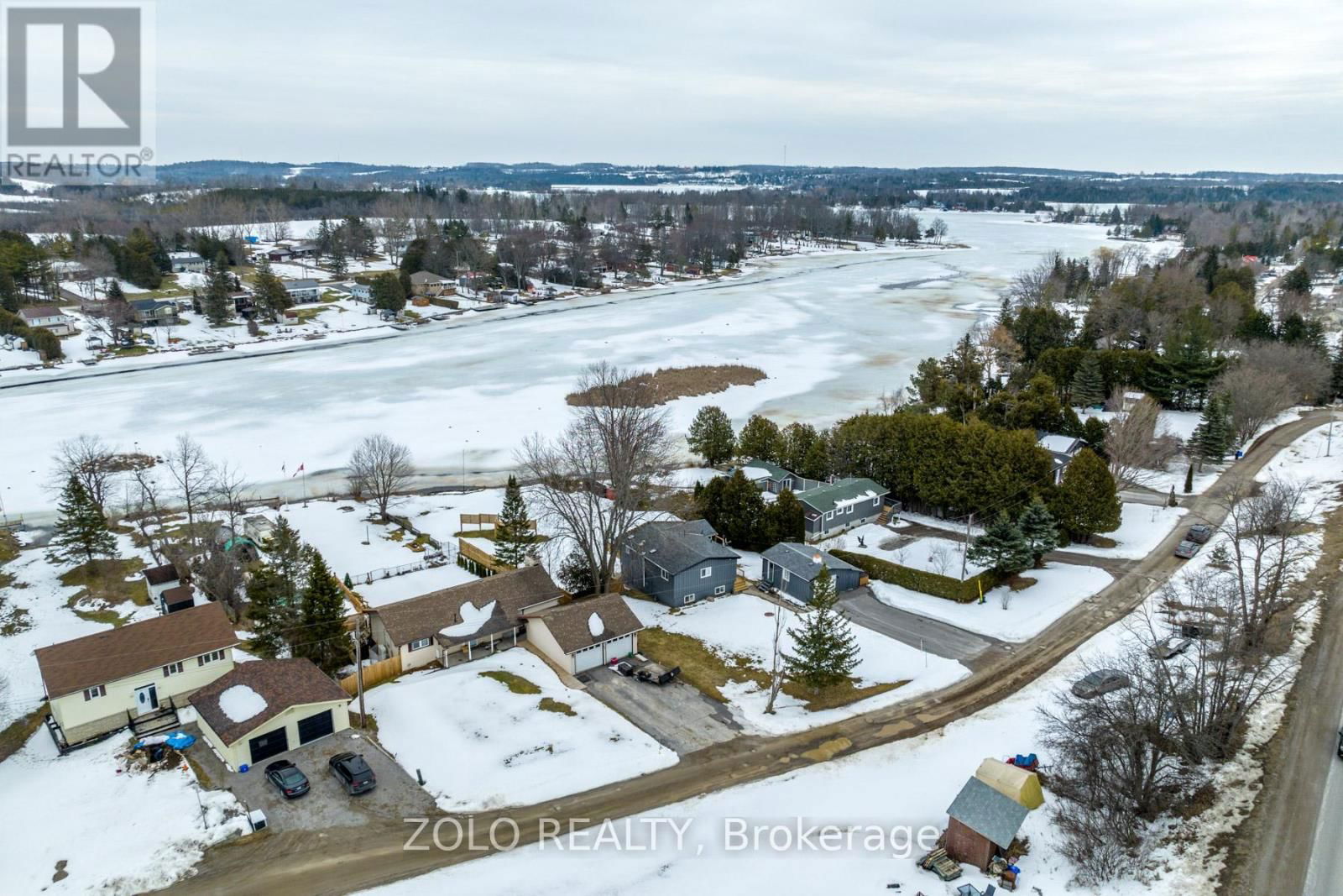 12 BAYVIEW DRIVE Image 35