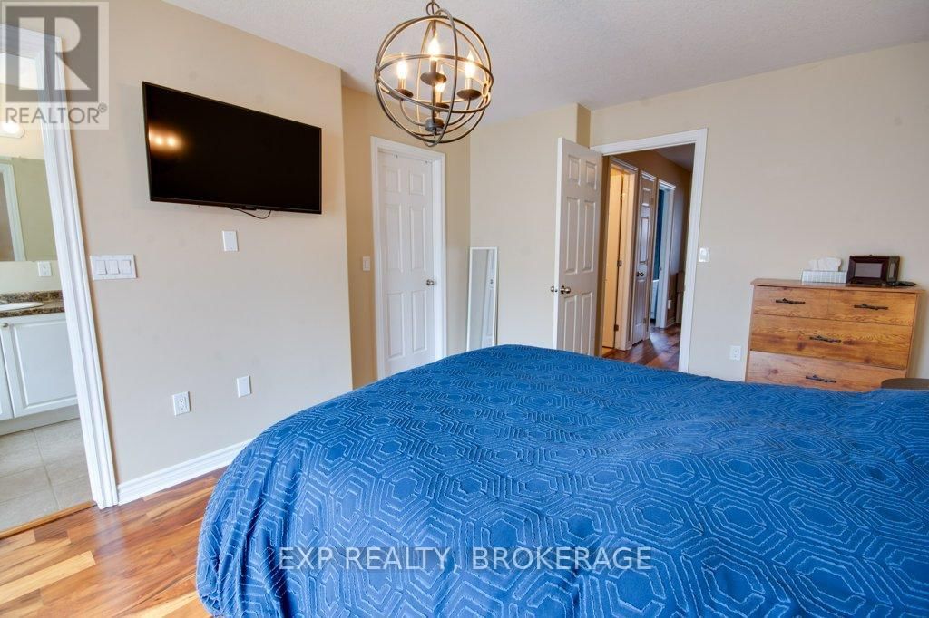 843 NEWMARKET LANE Image 17