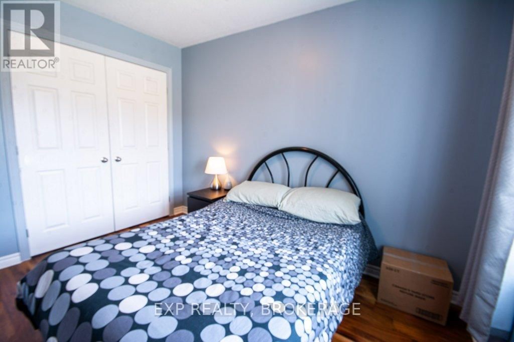 843 NEWMARKET LANE Image 21