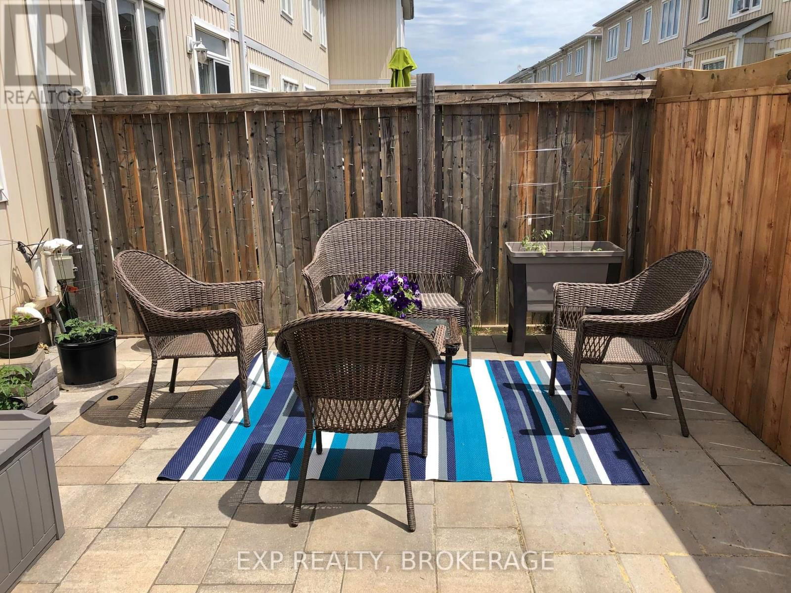 843 NEWMARKET LANE Image 24