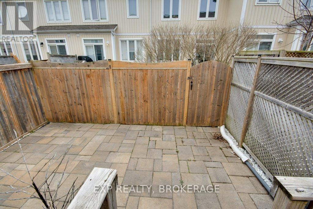 843 NEWMARKET LANE Image 26
