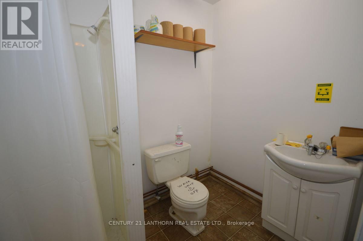 81 CONSECON MAIN STREET Image 8