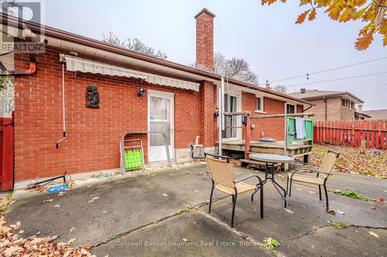 100 GUELPH STREET Image 31