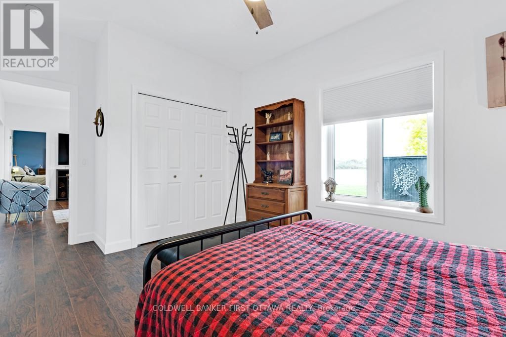 38 TUTTLE POINT ROAD Image 28