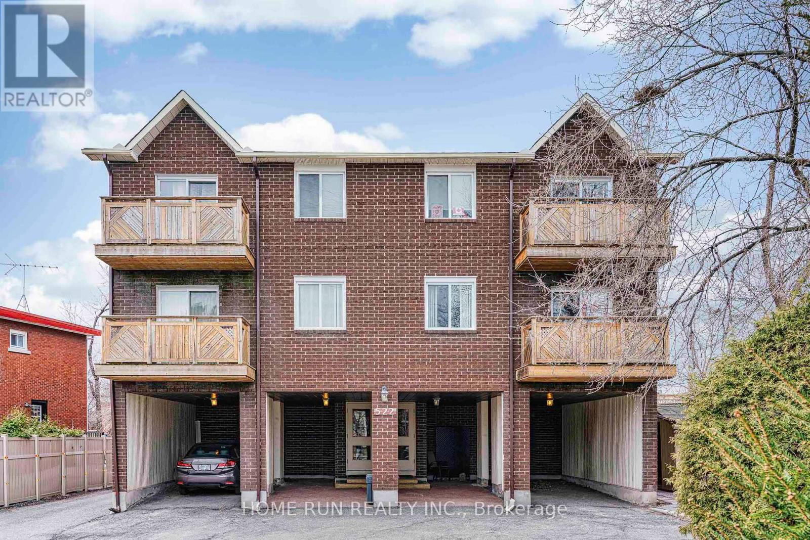 9 - 522 RIVERDALE AVENUE Image 1