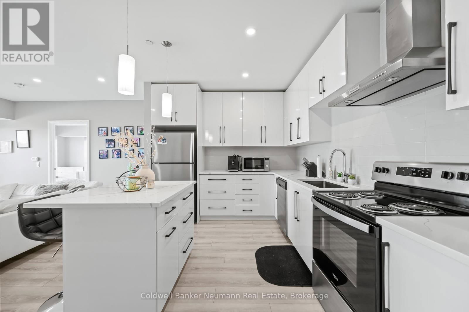 305 - 332 GOSLING GARDENS Image 10