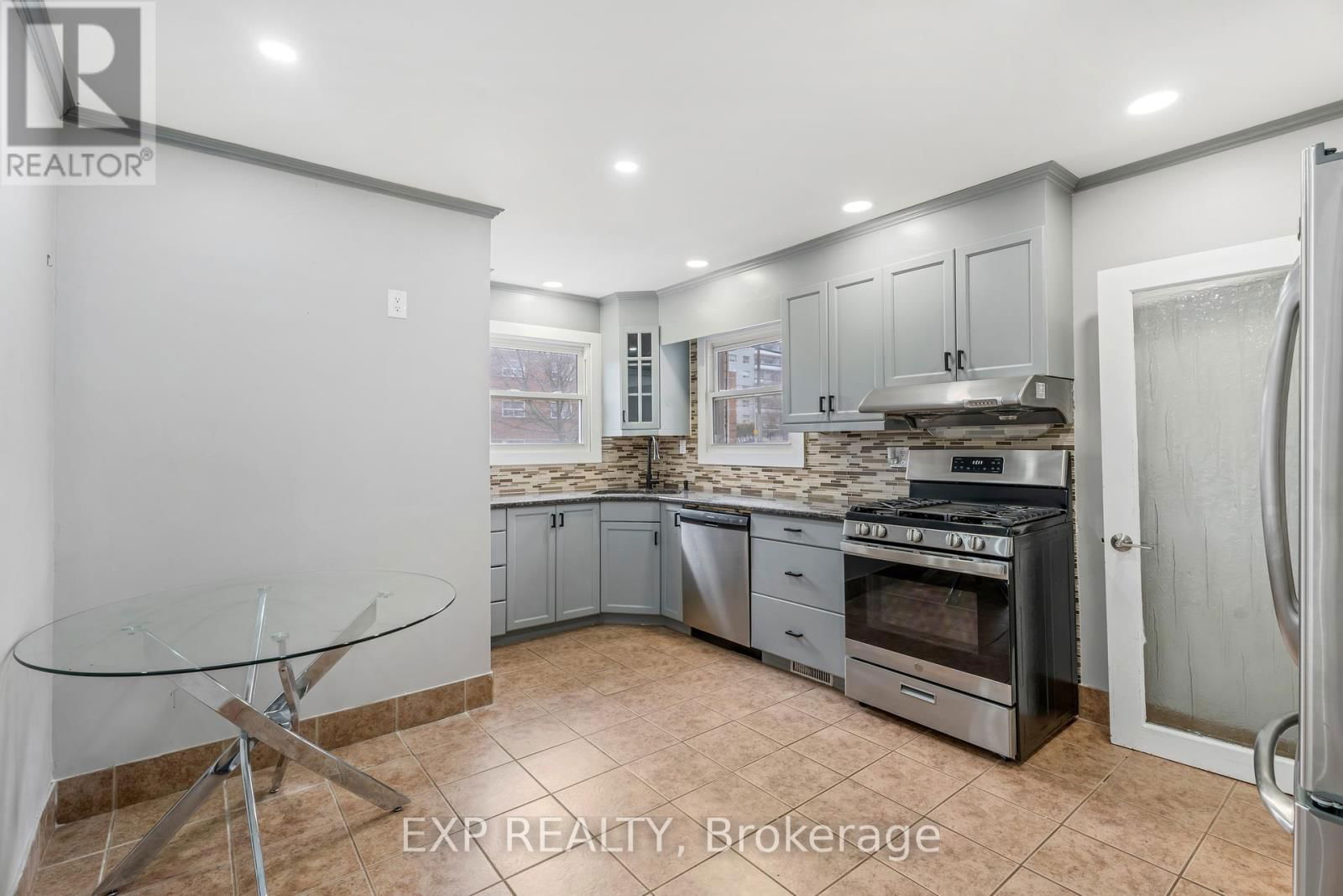 494 EAST 37TH STREET Image 10