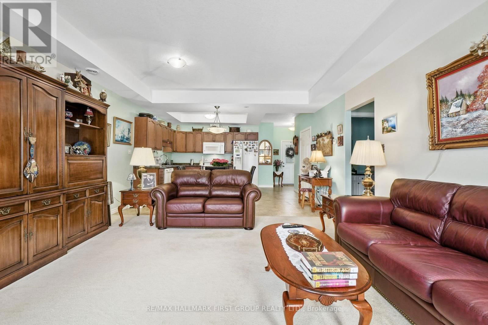 202 - 17 GEORGE COURT Image 12