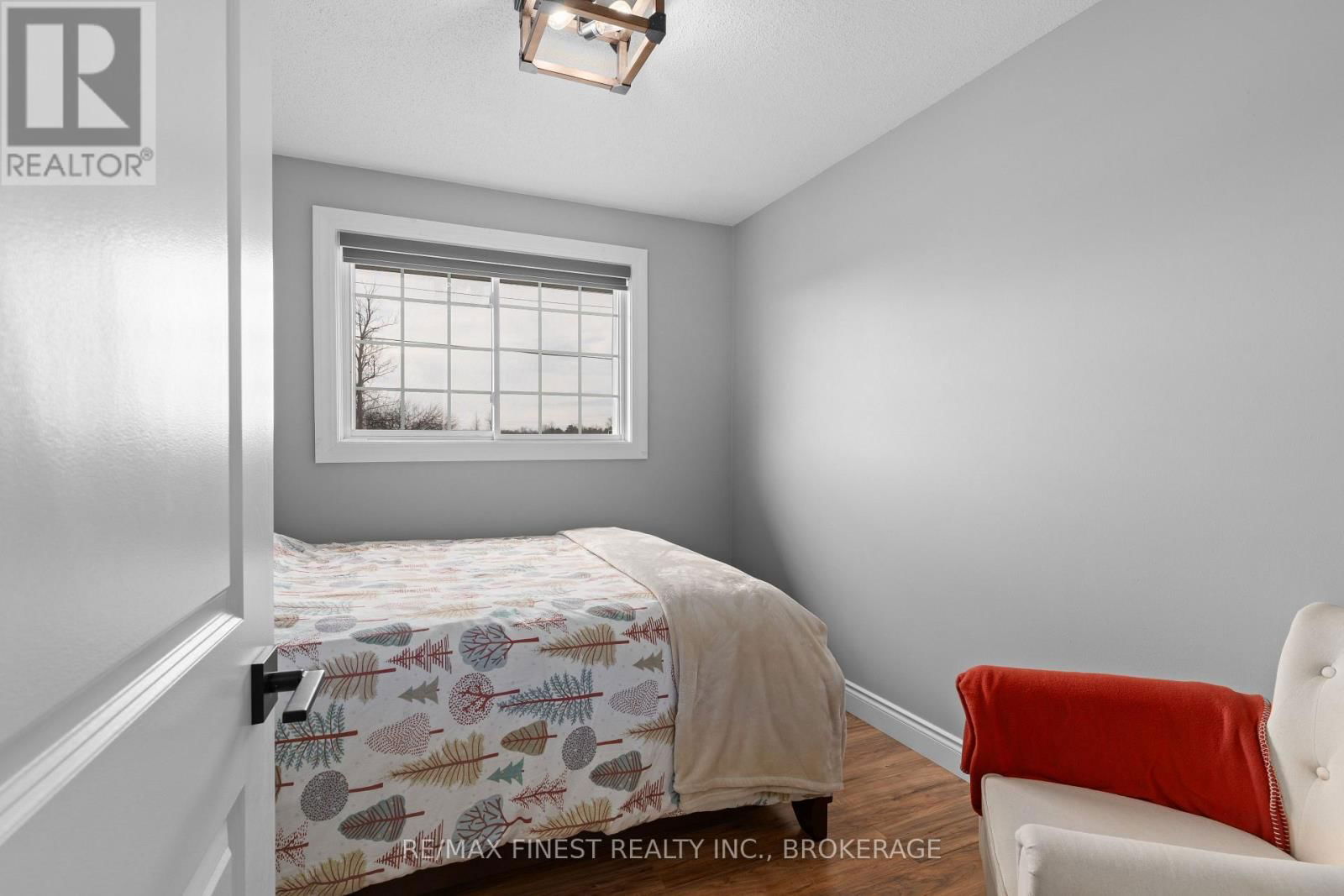 668 STATION ROAD Image 21