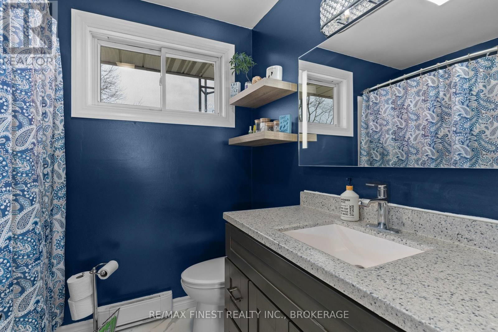 668 STATION ROAD Image 22