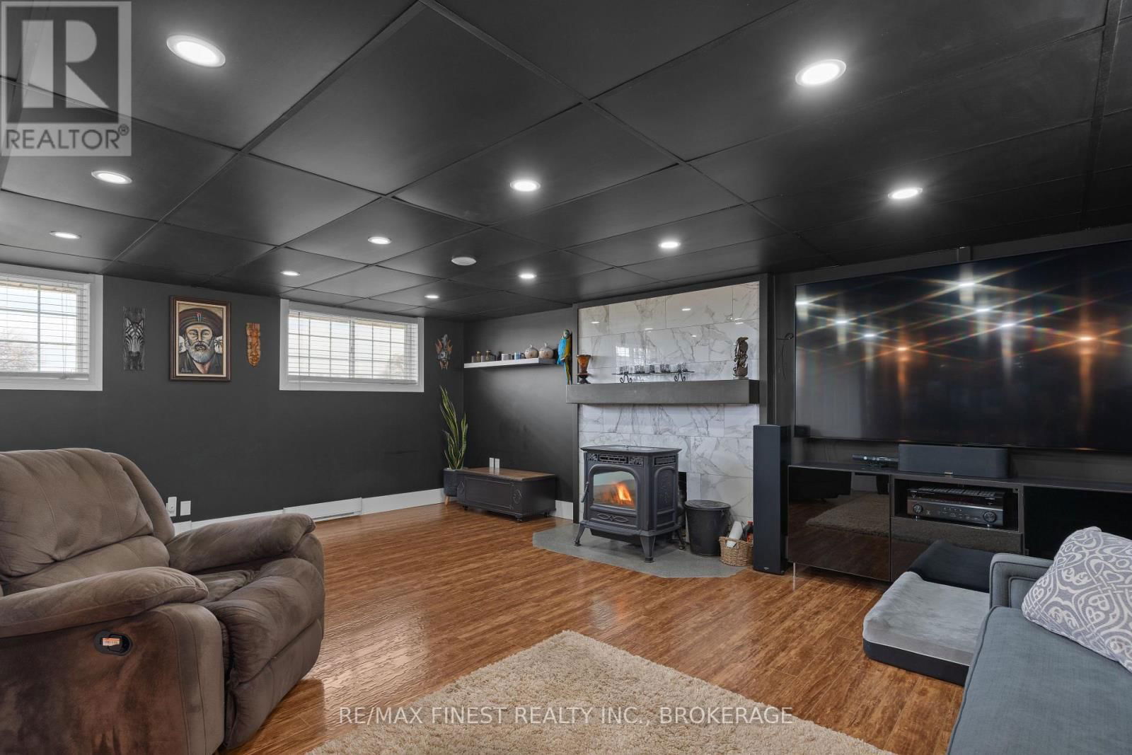 668 STATION ROAD Image 33