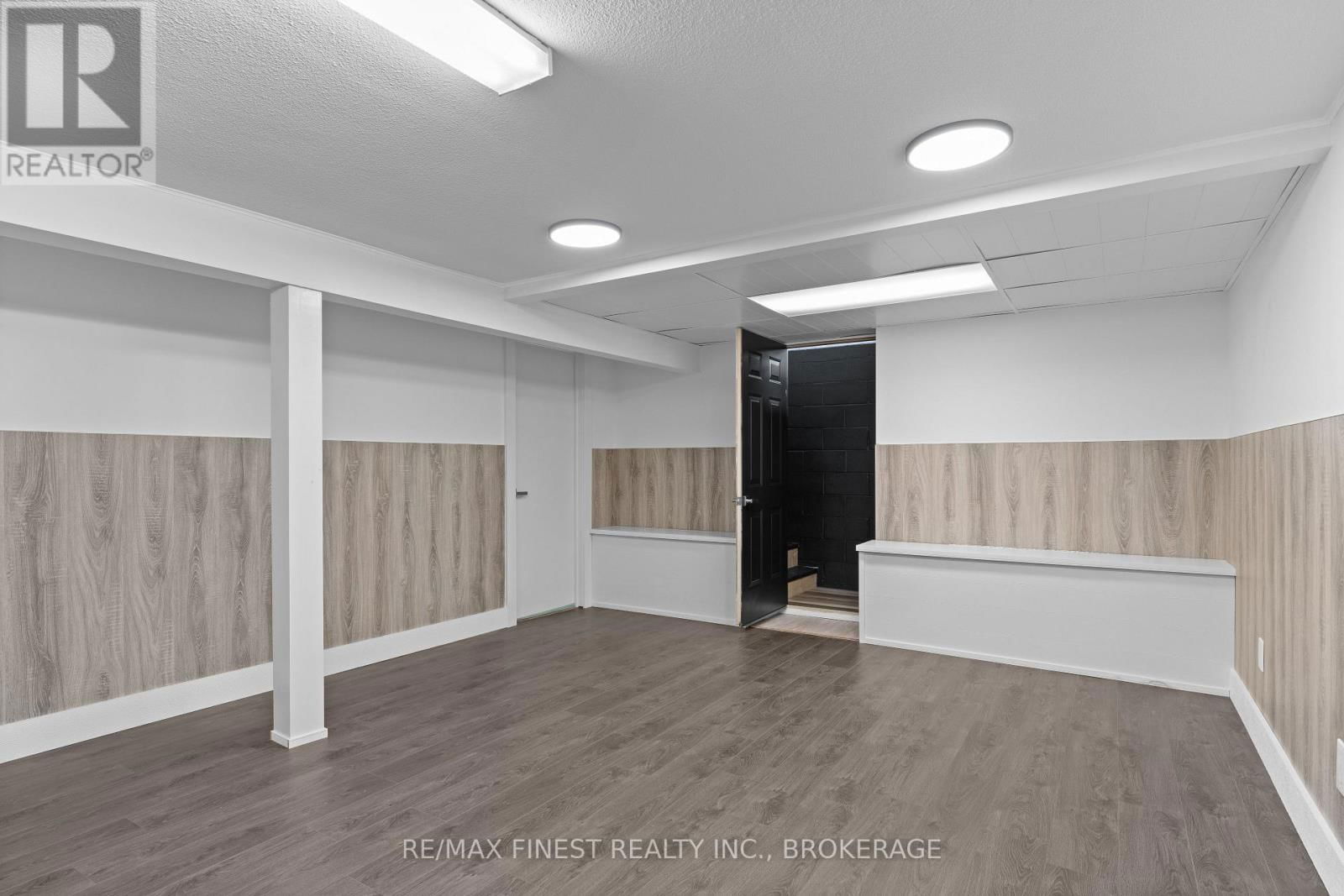 668 STATION ROAD Image 37