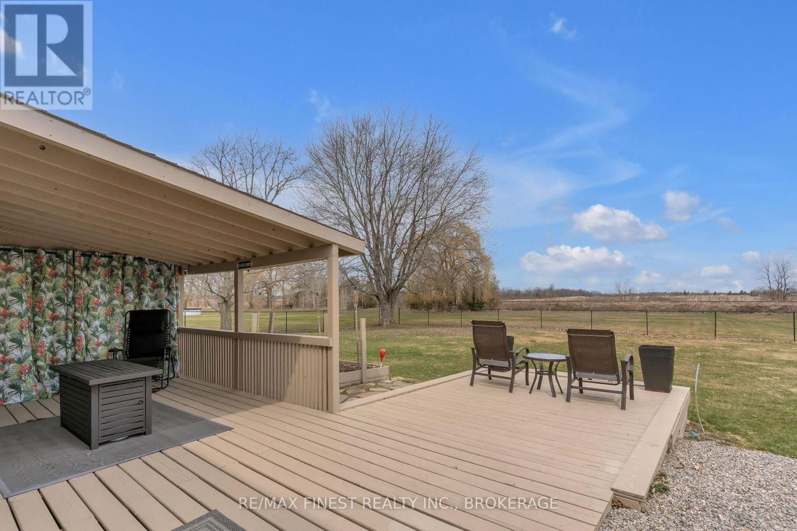 668 STATION ROAD Image 39