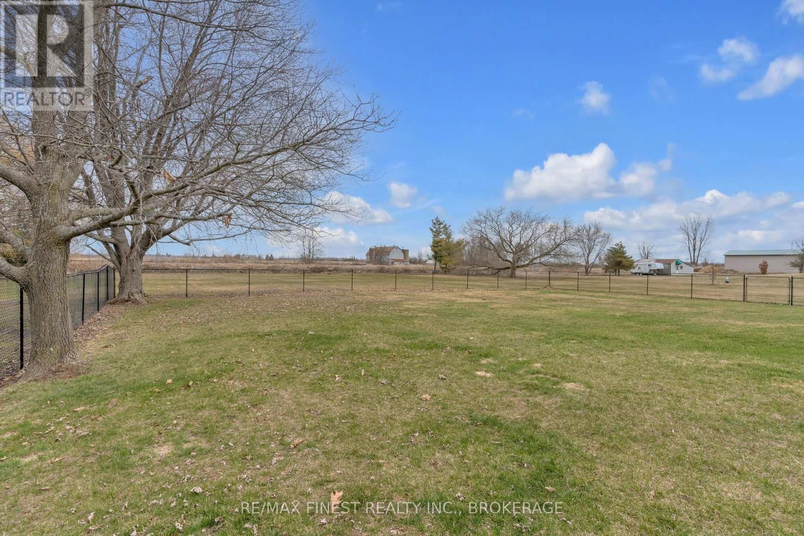 668 STATION ROAD Image 42