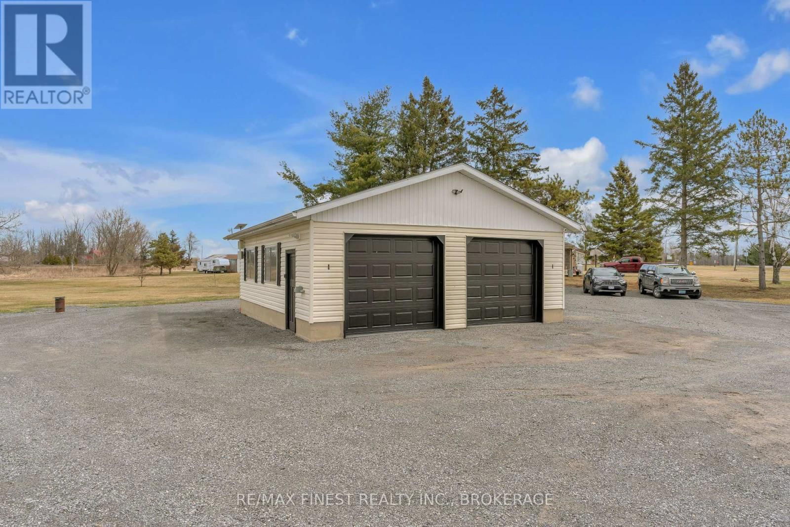 668 STATION ROAD Image 43