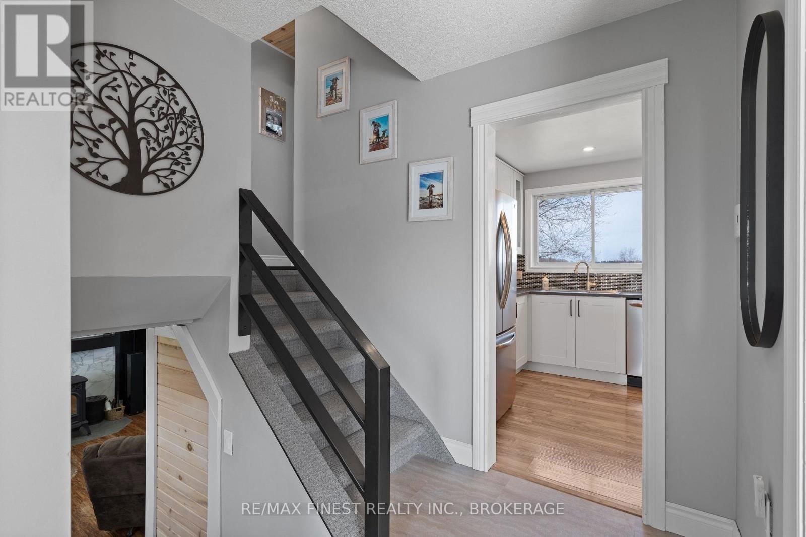 668 STATION ROAD Image 6
