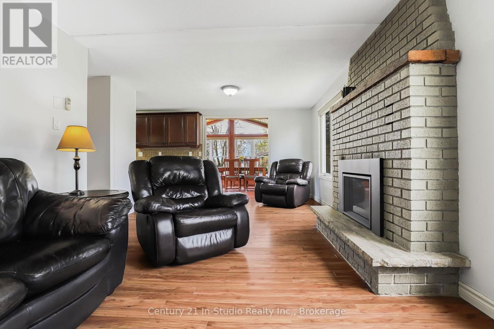 72234 LAKESHORE DRIVE Image 7