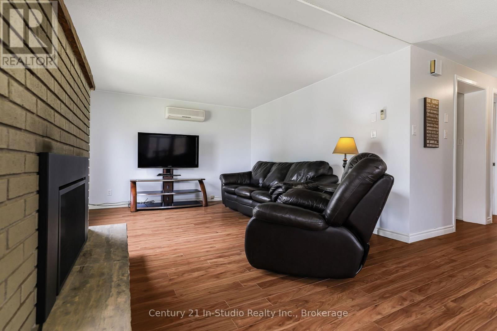 72234 LAKESHORE DRIVE Image 8