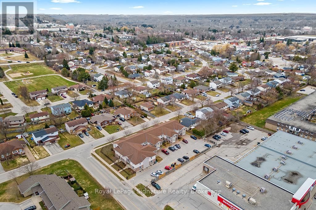 106 - 1550 12 AVENUE EAST Image 34