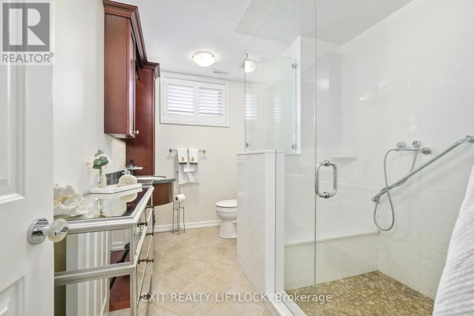 78 EDGEWOOD ROAD Image 38