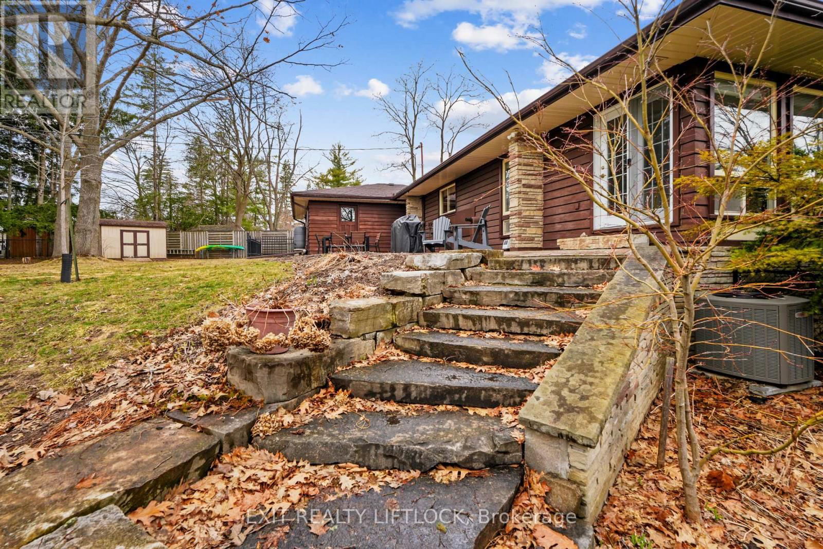78 EDGEWOOD ROAD Image 44