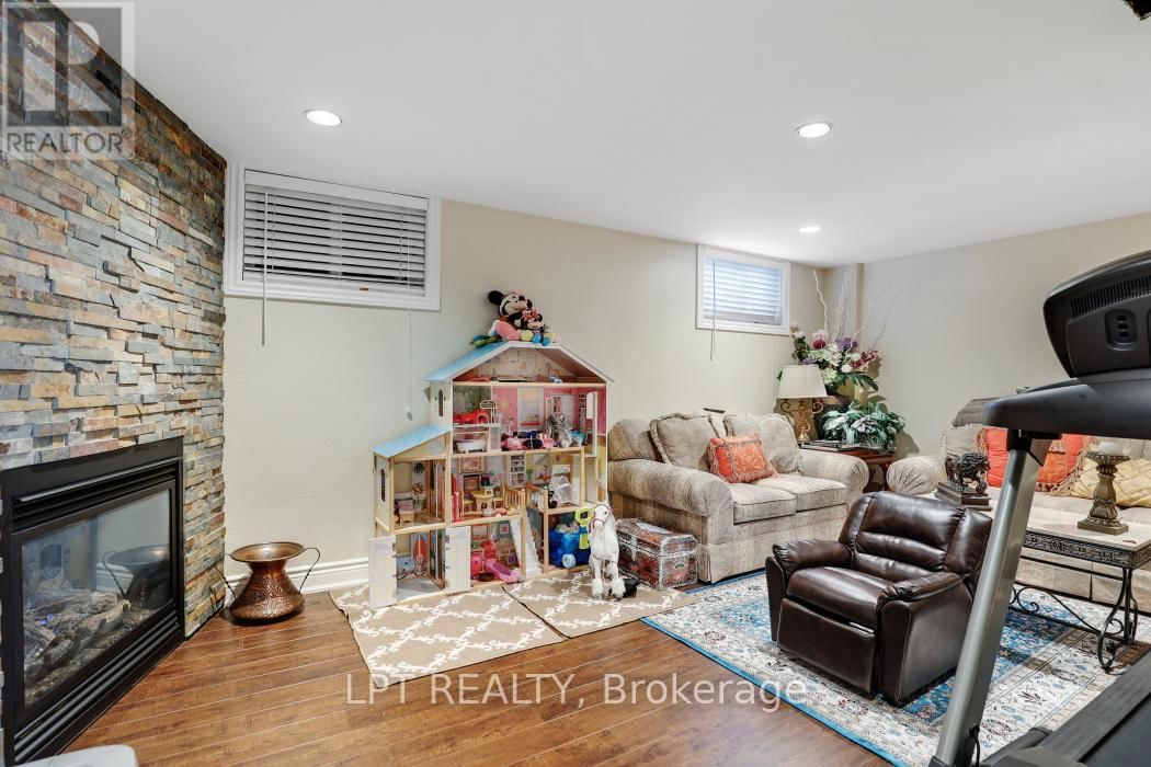 1773 ST BARBARA STREET Image 21