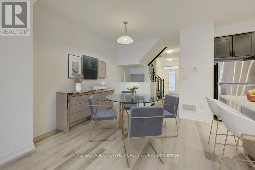 6 - 461 BLACKBURN DRIVE Image 9