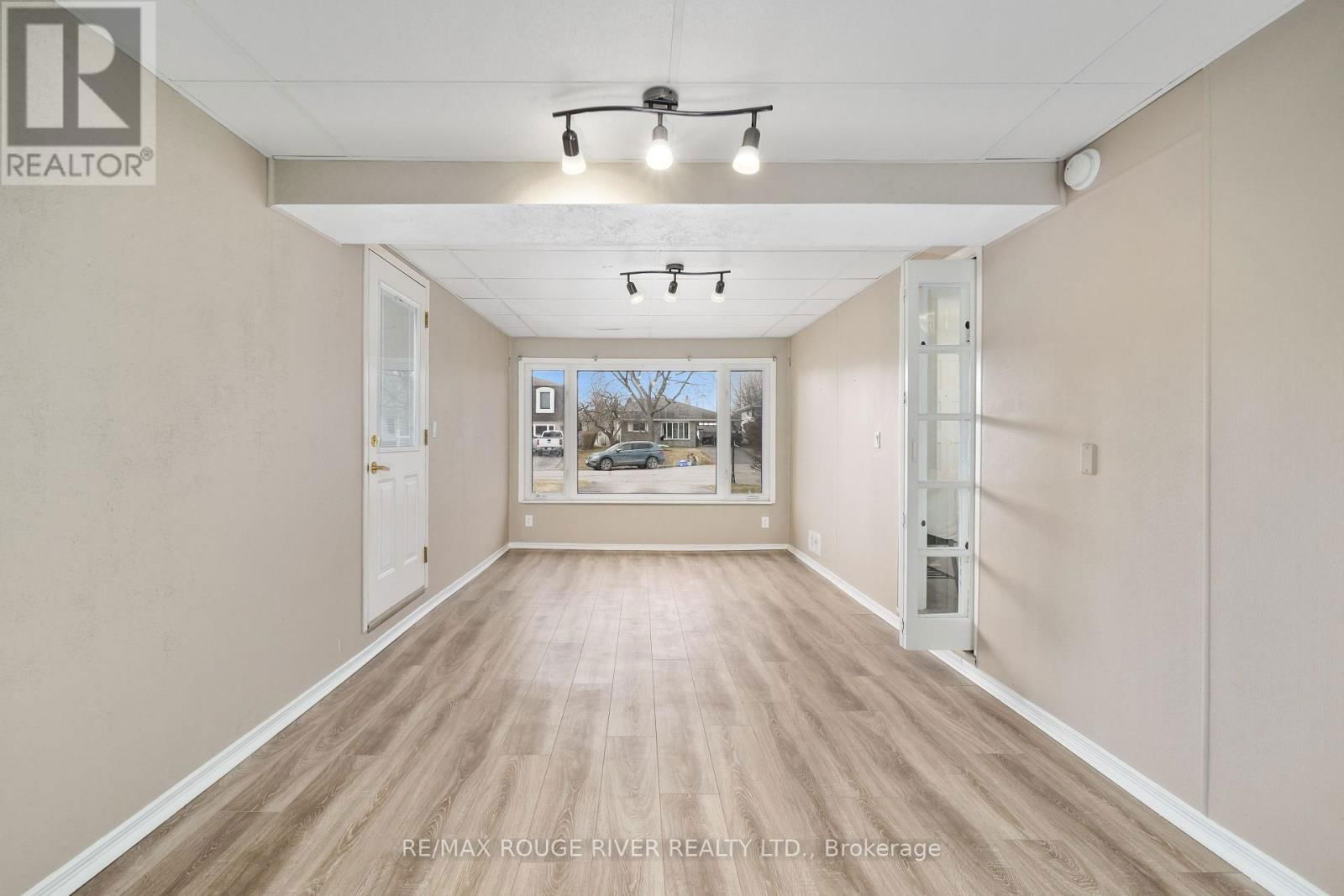 624 BAYFIELD COURT Image 18