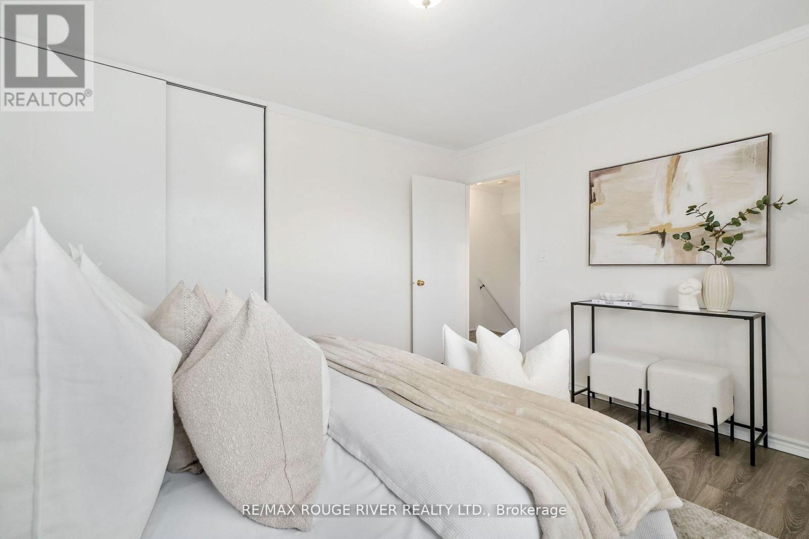 624 BAYFIELD COURT Image 21