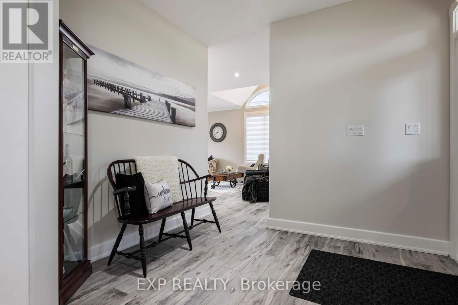 10 JAMES STREET Image 9