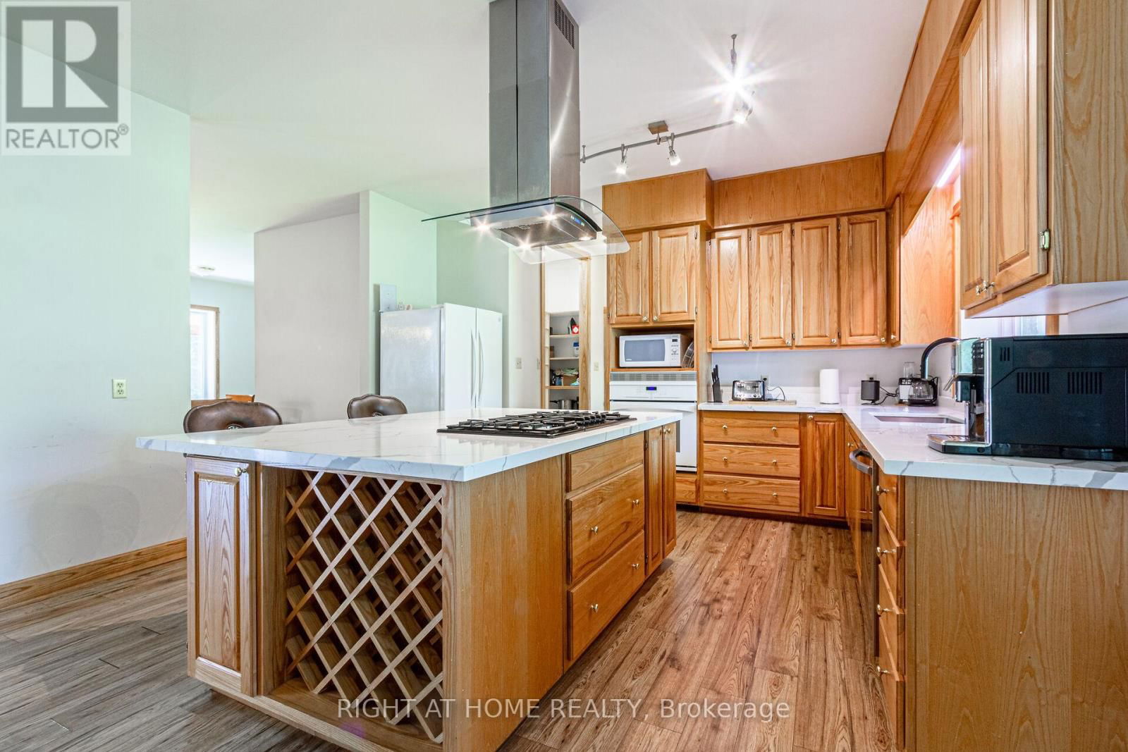 146 OKE DRIVE Image 11