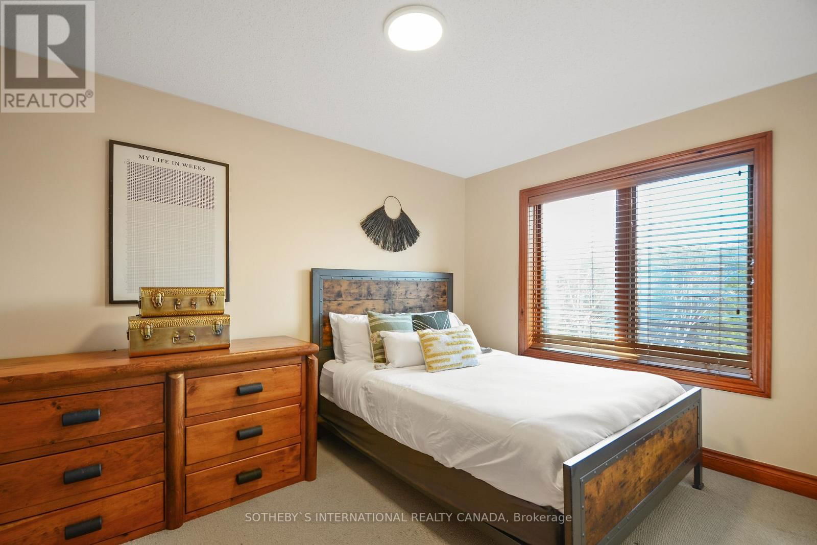 32 - 214 BLUESKI GEORGE CRESCENT Image 16