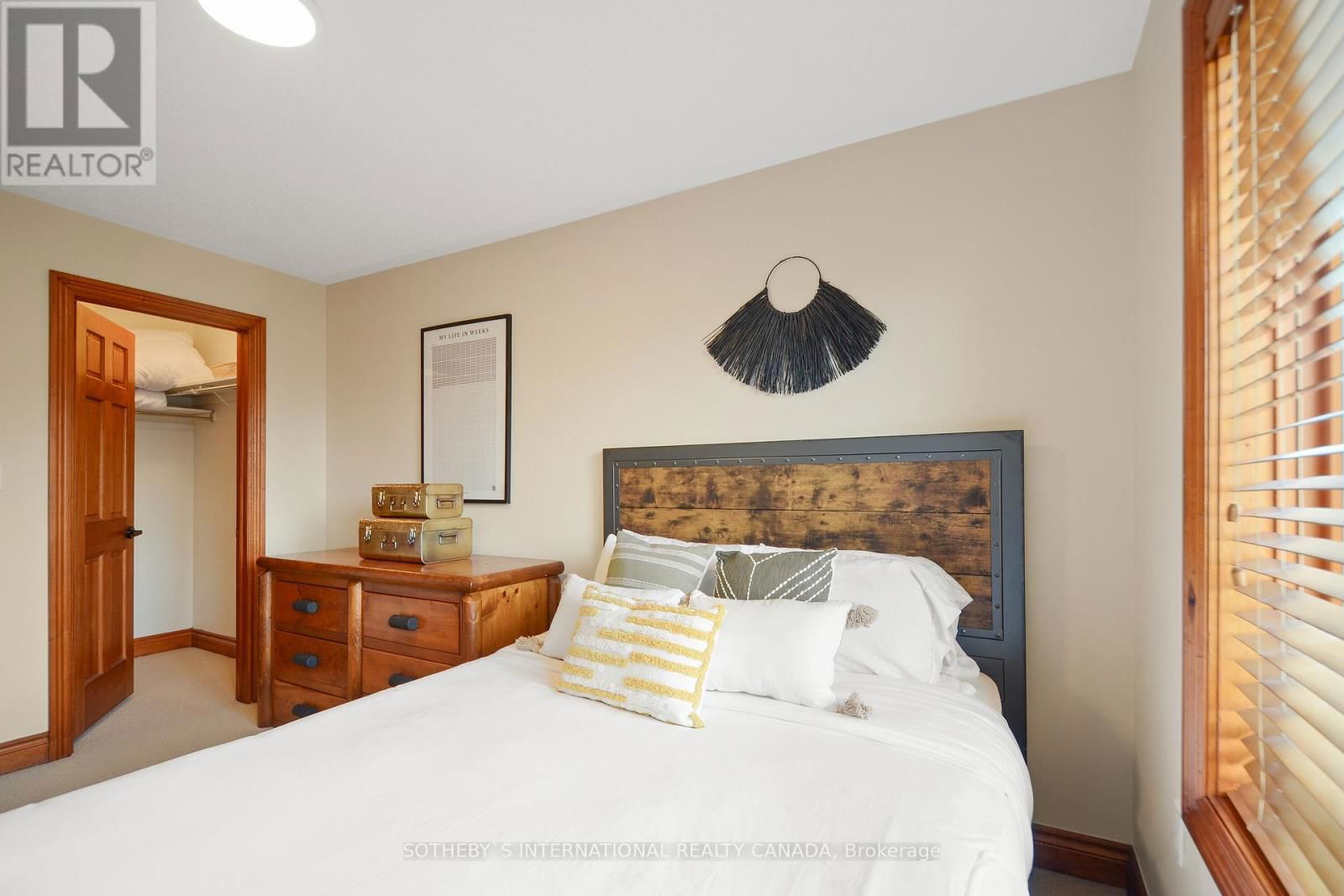 32 - 214 BLUESKI GEORGE CRESCENT Image 17